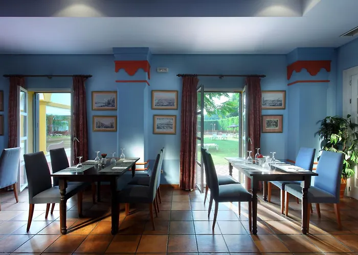 桑卢卡尔大酒店 4* 桑路卡拉马尤